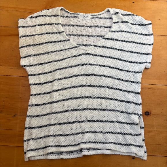 Black And White Striped Knit Velvet T-Shirt Size XS - Picture 1 of 5